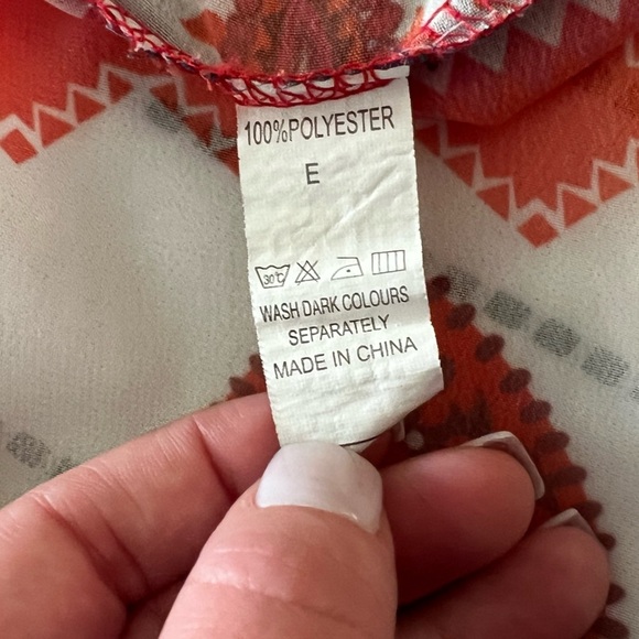 Women’s fashion red /white kimono - Picture 6 of 10